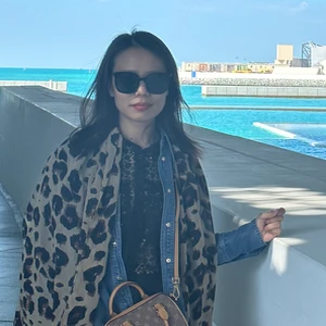 房丽